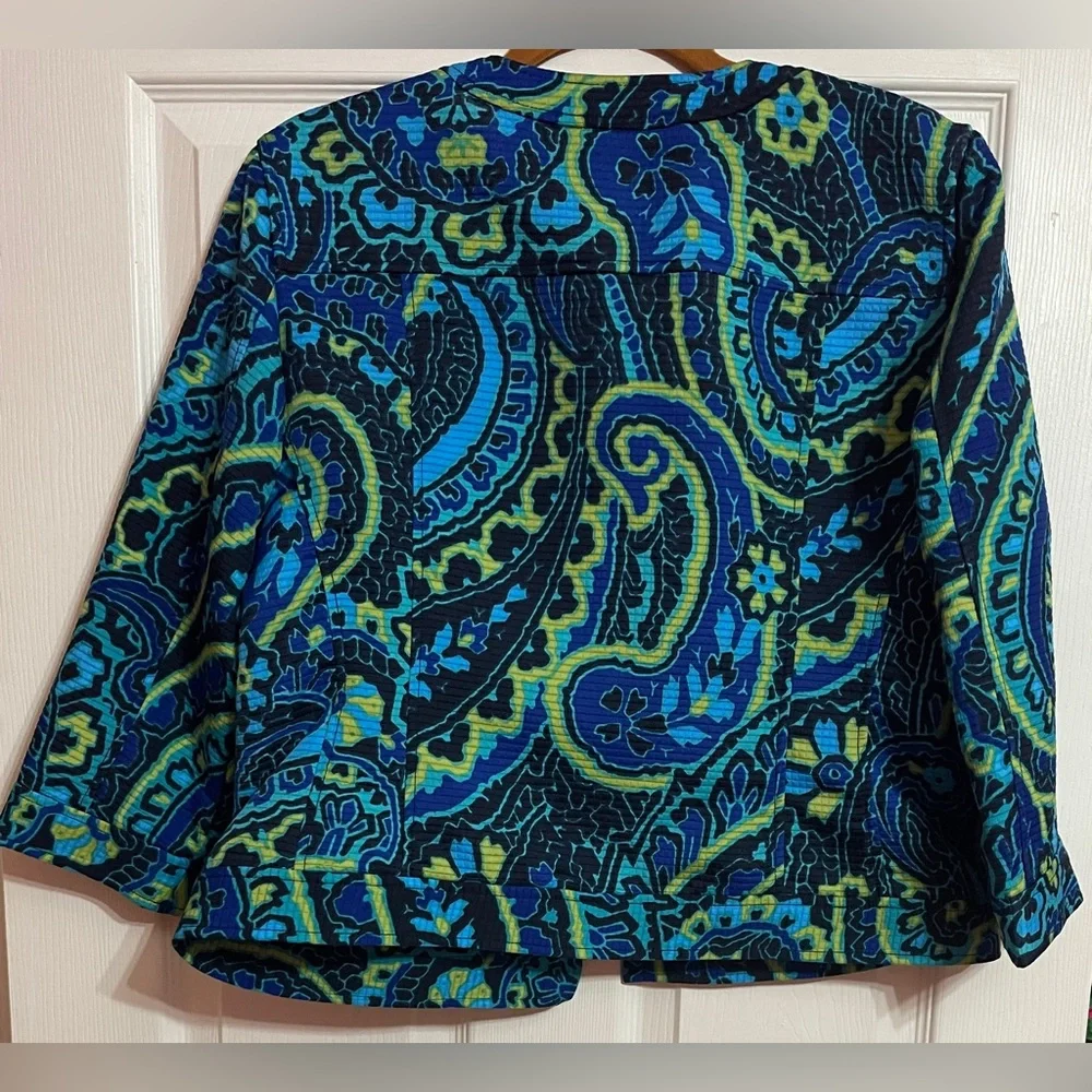 Jacket - Picture 3 of 8